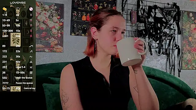 the high priestess online show from November 2025 03:09:02 AM