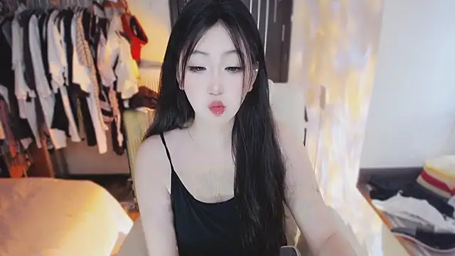 yoki-vv online show from September 2025 07:32:02 AM