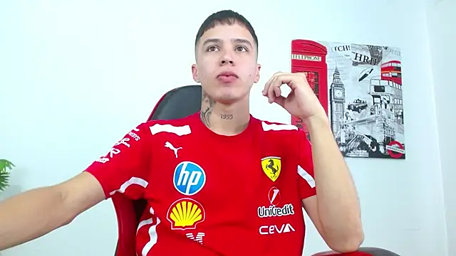 Cumandres18 online show from February 2026 03:13:02 PM