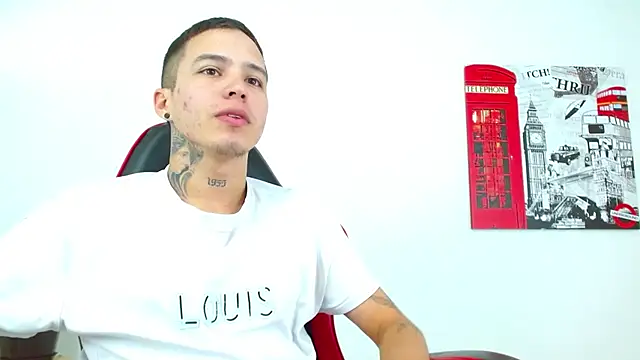 Cumandres18 online show from May 2026 02:44:02 PM