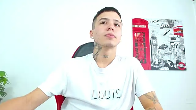Cumandres18 online show from June 2026 03:01:02 PM