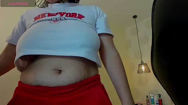 GIANAMILLER6 online show from October 2025 12:11:01 PM