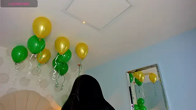 GIANAMILLER6 online show from March 2026 12:08:01 PM