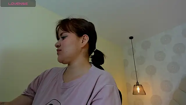 GIANAMILLER6 online show from April 2026 11:52:02 AM
