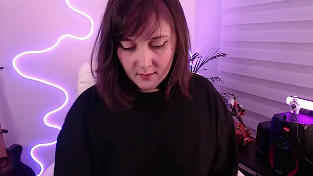 Snapshot of FallenAngel- chatting on September 2025 04:14:01 AM FallenAngel- online show from September 2025 04:14:01 AM