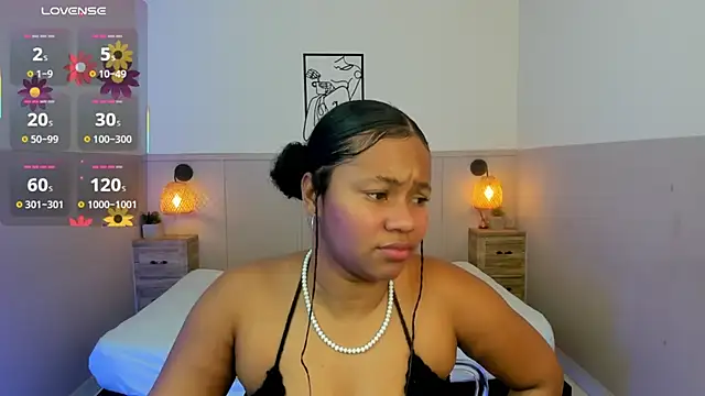 AuroraSky8 online show from October 2025 12:02:02 PM