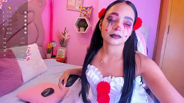 EmmaAnturin online show from October 2025 10:54:02 PM