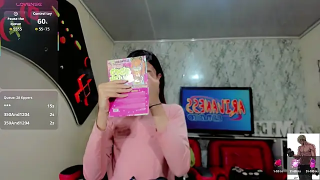 Snapshot of Madison_Mujica chatting on October 2025 11:18:02 AM Madison Mujica online show from October 2025 11:18:02 AM