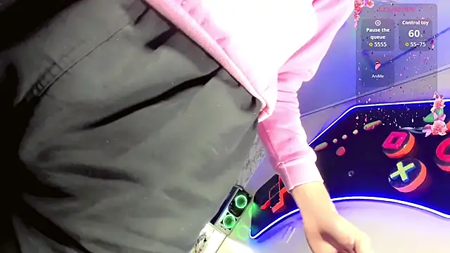 Snapshot of Madison_Mujica chatting on October 2025 11:00:02 AM Madison Mujica online show from October 2025 11:00:02 AM