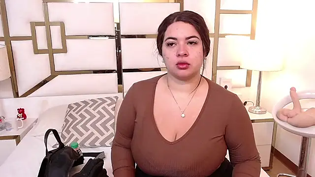 AnniieCarther online show from November 2025 06:52:01 PM