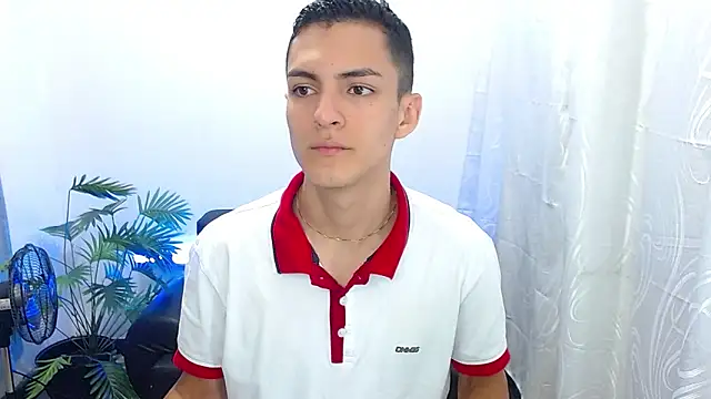 Snapshot of Matiius18 chatting on September 2025 01:35:01 PM Matiius18 online show from September 2025 01:35:01 PM