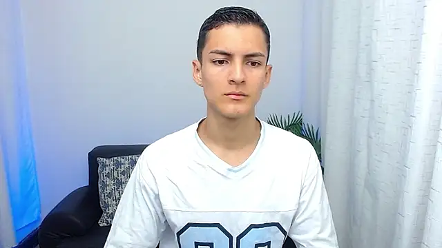 Snapshot of Matiius18 chatting on October 2025 01:46:02 PM Matiius18 online show from October 2025 01:46:02 PM