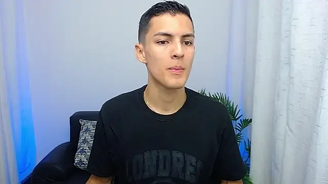 Snapshot of Matiius18 chatting on October 2025 01:51:02 PM Matiius18 online show from October 2025 01:51:02 PM