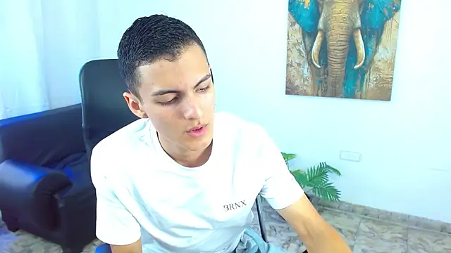 Matiius18 online show from April 2026 03:38:02 PM