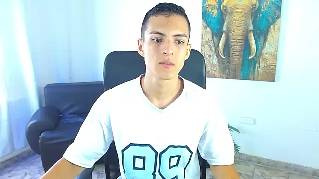 Matiius18 online show from May 2026 01:52:02 PM