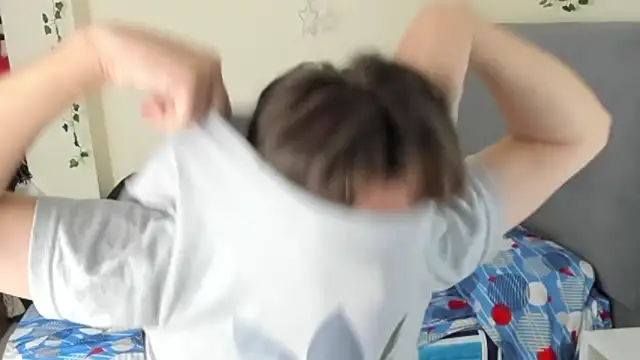 Felix art online show from October 2025 06:52:02 PM