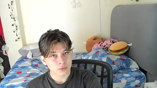 Felix art online show from October 2025 07:01:02 PM