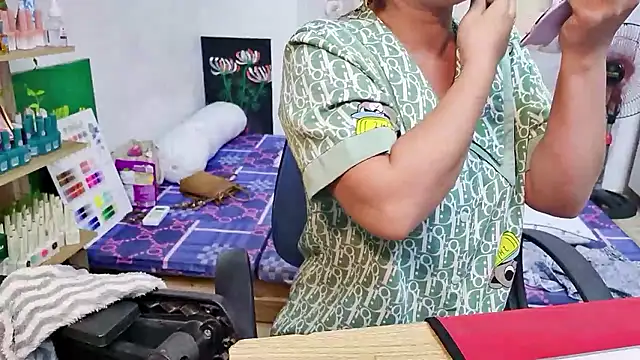 MichiLovely online show from October 2025 08:20:01 PM