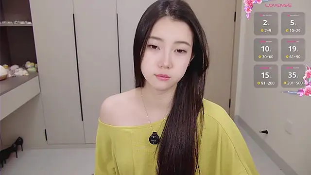 seoYuki online show from September 2025 08:35:01 AM