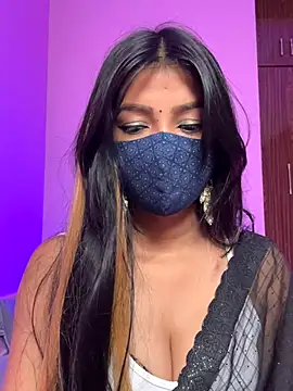 Neha18 online show from November 2025 02:09:02 PM