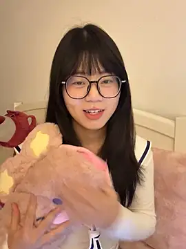 Ella-A9 online show from December 2025 04:12:02 PM