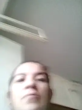 Snapshot of alinaalinutzq chatting on December 2025 07:03:02 AM alinaalinutzq online show from December 2025 07:03:02 AM