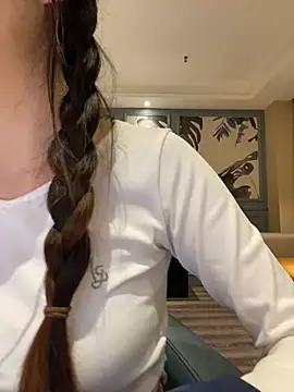 Snapshot of MengMeng0515 chatting on March 2026 02:00:02 PM MengMeng0515 online show from March 2026 02:00:02 PM