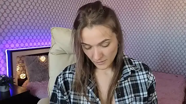 Snapshot of EmmySkyy chatting on September 2025 06:35:02 AM EmmySkyy online show from September 2025 06:35:02 AM