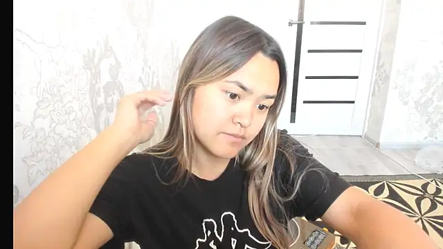 saika blush online show from November 2025 05:45:02 AM