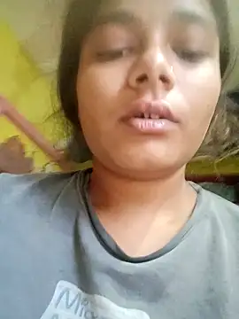 Snapshot of Hot_siiii chatting on October 2025 01:24:02 AM Hot siiii online show from October 2025 01:24:02 AM