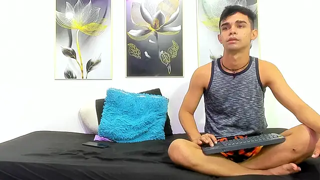 Snapshot of Violet_Dream2 chatting on February 2026 08:26:01 AM Violet Dream2 online show from February 2026 08:26:01 AM