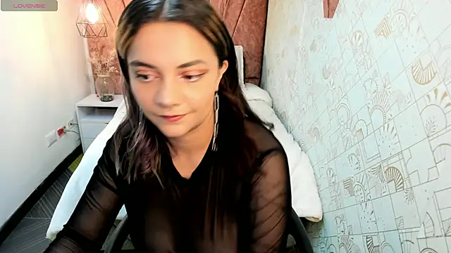 Kiara Cruz   online show from April 2026 07:53:01 PM