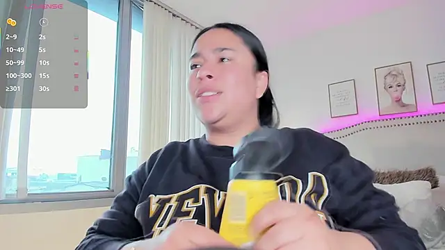 Zoey thompson online show from March 2026 03:19:02 PM