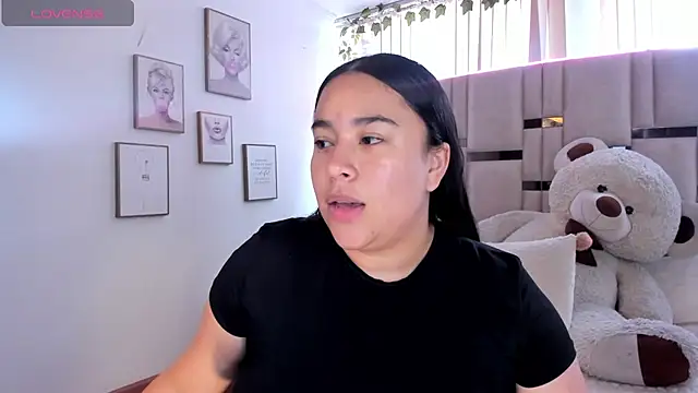 Zoey thompson online show from July 2026 08:15:02 PM