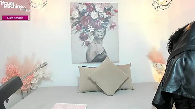 lucyy liiuu online show from September 2025 01:04:01 PM