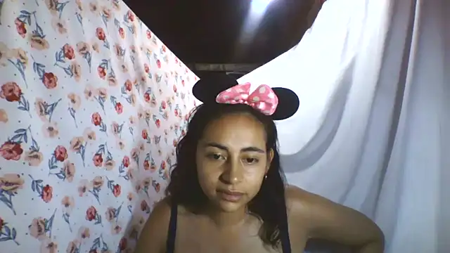 Anabelhotxx16 online show from October 2025 01:17:01 AM