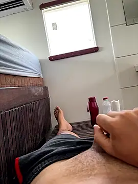 Snapshot of vfw2025 chatting on January 2026 11:03:01 AM vfw2025 online show from January 2026 11:03:01 AM