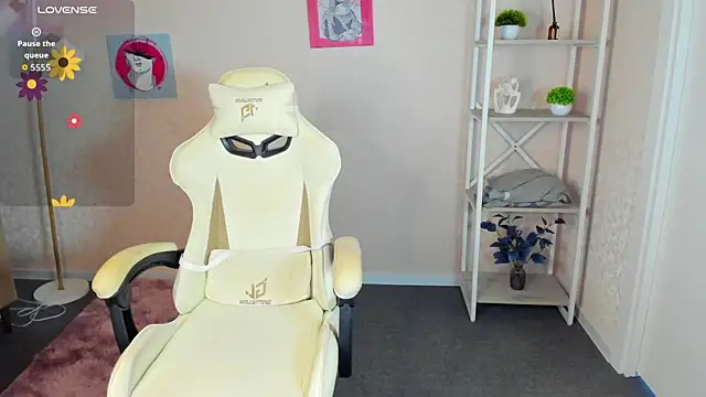 Snapshot of R0cket_bunny chatting on September 2025 01:06:02 AM R0cket bunny online show from September 2025 01:06:02 AM