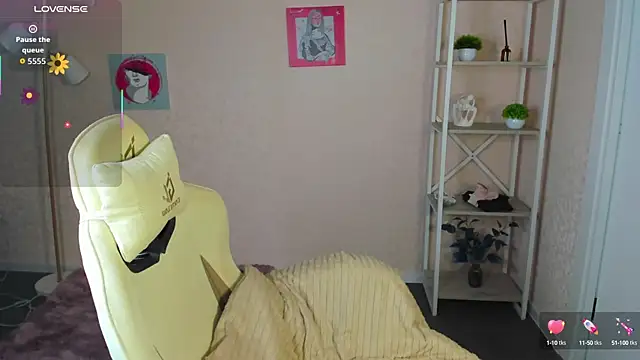 Snapshot of R0cket_bunny chatting on September 2025 12:02:02 AM R0cket bunny online show from September 2025 12:02:02 AM