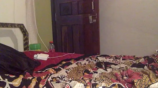 cymerastail online show from November 2025 01:11:02 PM