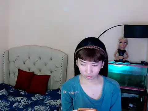ShantalFoxxy  online show from April 2026 11:14:02 PM