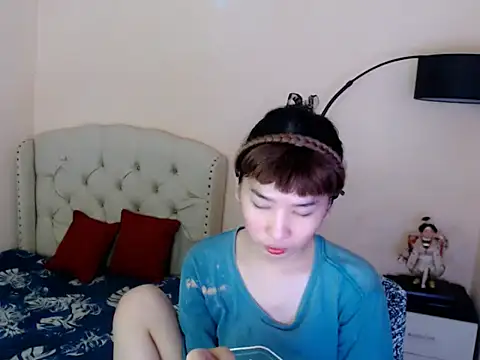 ShantalFoxxy  online show from May 2026 03:46:02 AM