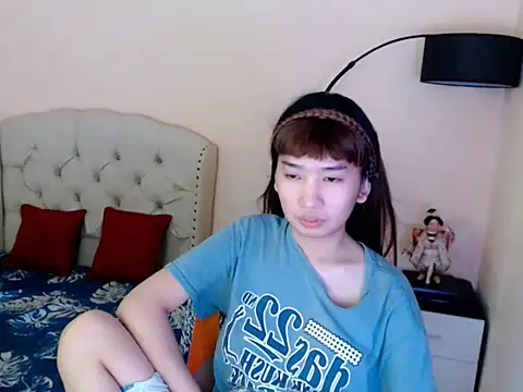 ShantalFoxxy  online show from May 2026 06:41:02 AM