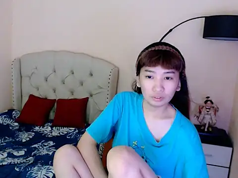 ShantalFoxxy  online show from June 2026 02:47:01 AM