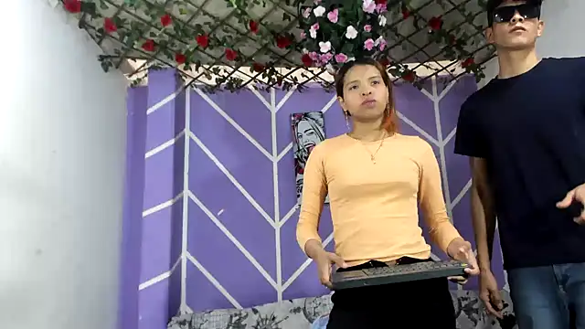 lau and boys18 online show from September 2025 01:46:01 PM