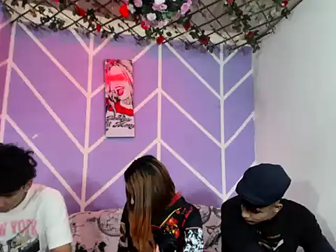 lau and boys18 online show from September 2025 01:49:01 PM