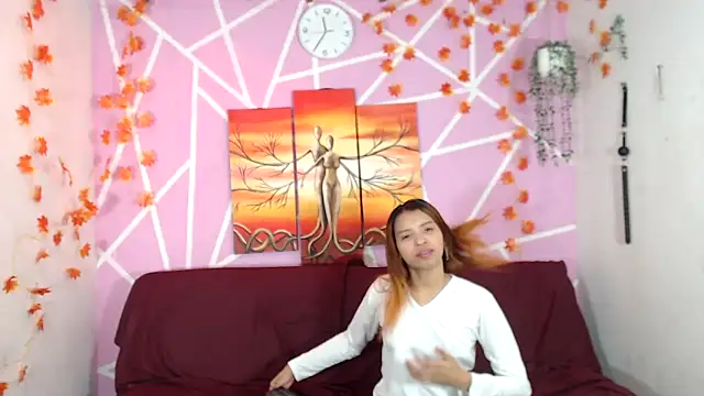 lau and boys18 online show from October 2025 01:51:02 PM