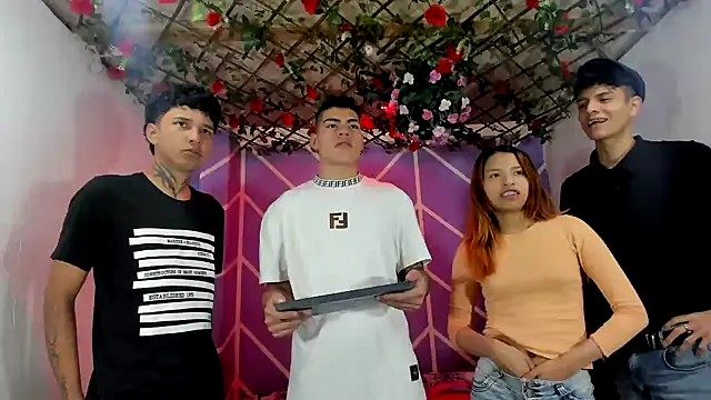 lau and boys18 online show from October 2025 01:43:02 PM