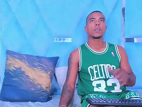 Snapshot of DaylesAndHarry chatting on September 2025 01:12:02 PM DaylesAndHarry online show from September 2025 01:12:02 PM