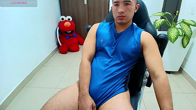 sebastian oconnor77 online show from October 2025 12:47:01 PM